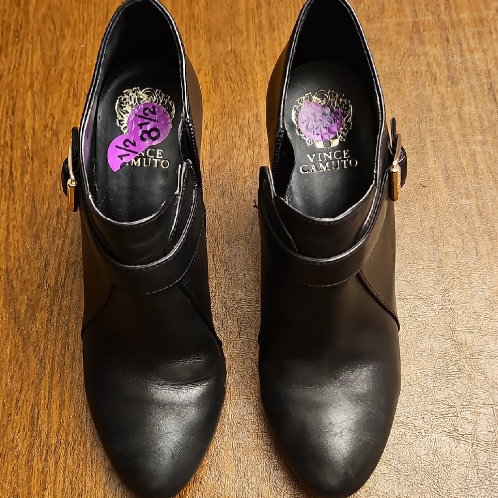 Vince Camuto Black Ankle Boots with Chunky Heel and Buckle